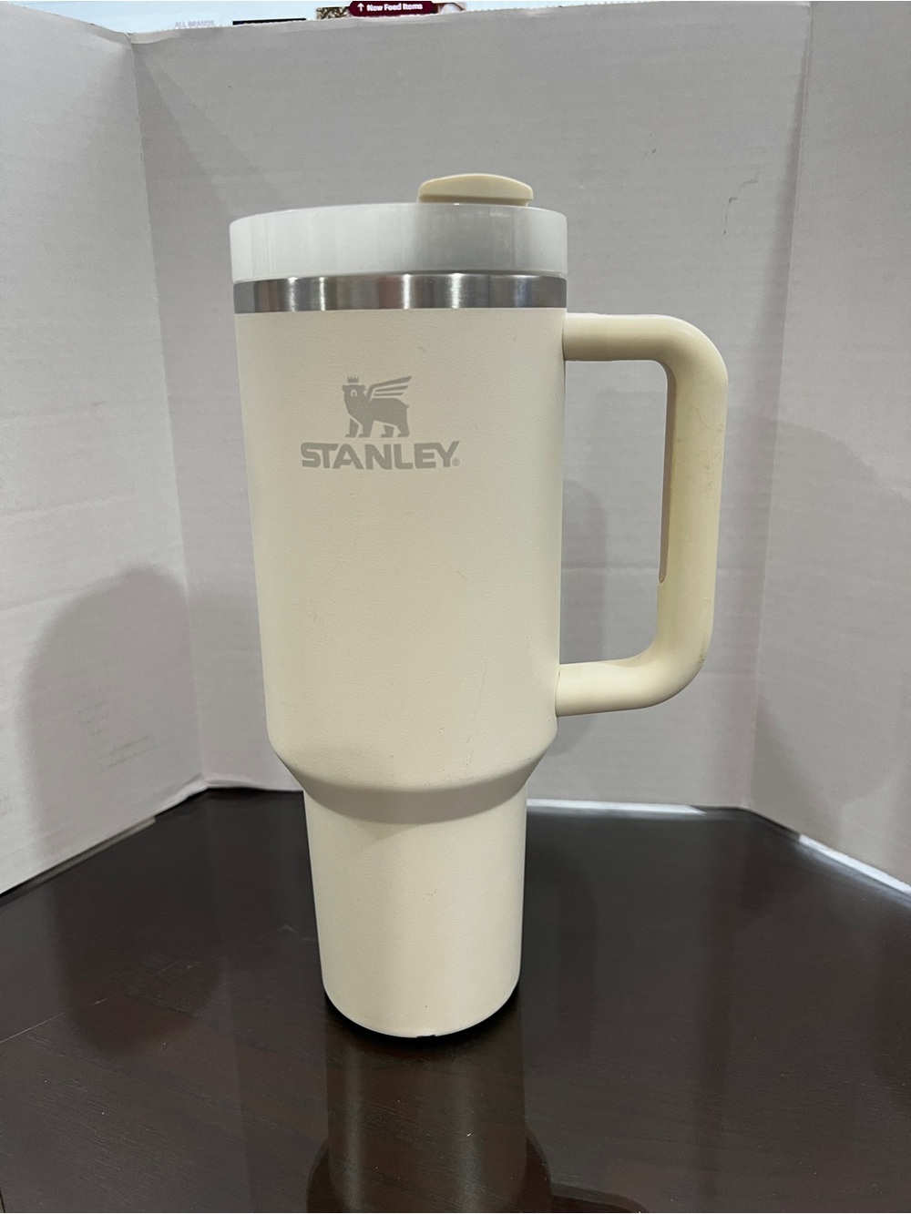 Stanley 40 oz. Quencher H2.0 FlowState Tumbler Cream Missing Straw